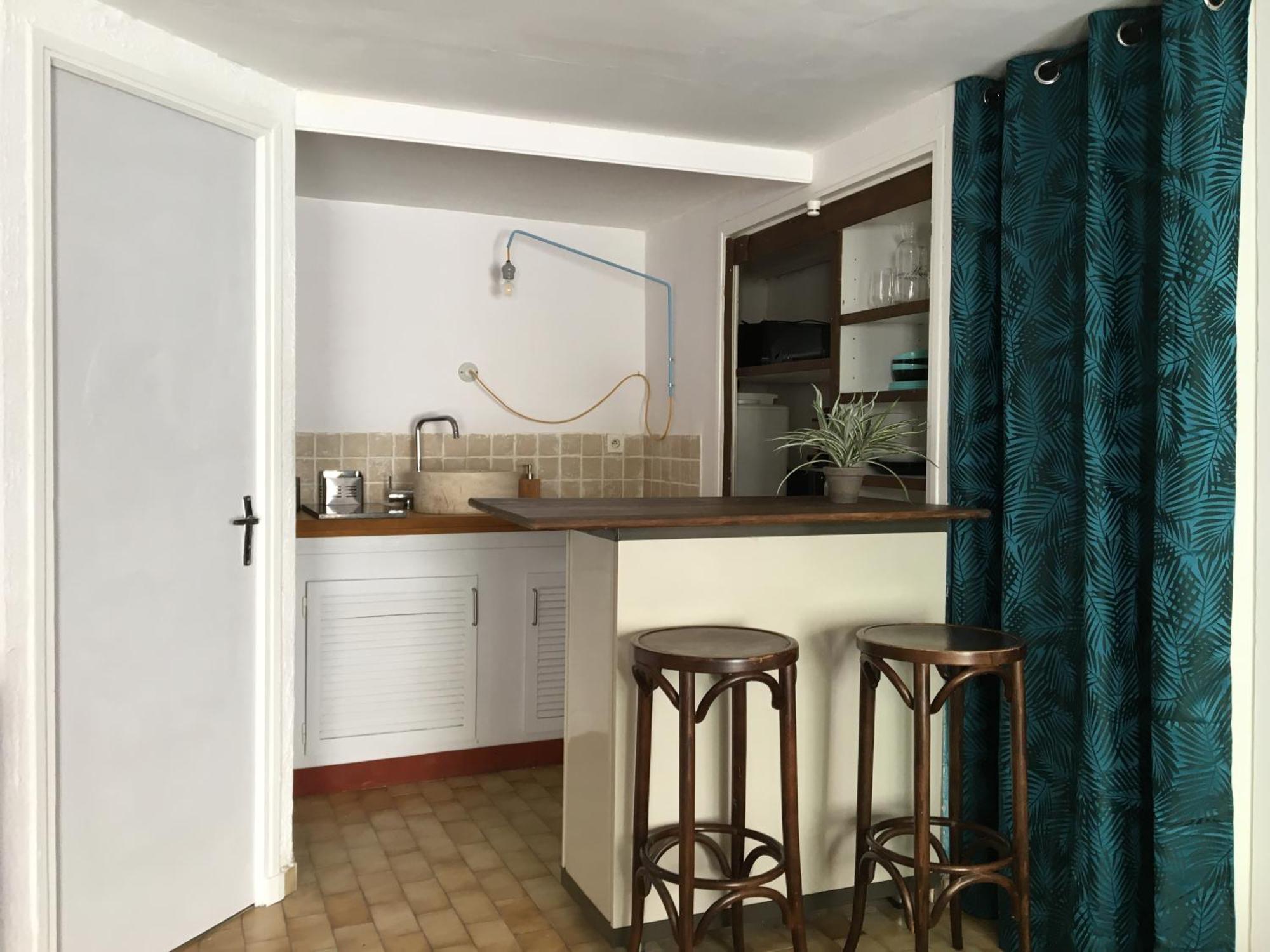 אביניון Studio Avec Terrasse Sur Cour, Authentique, Calme מראה חיצוני תמונה